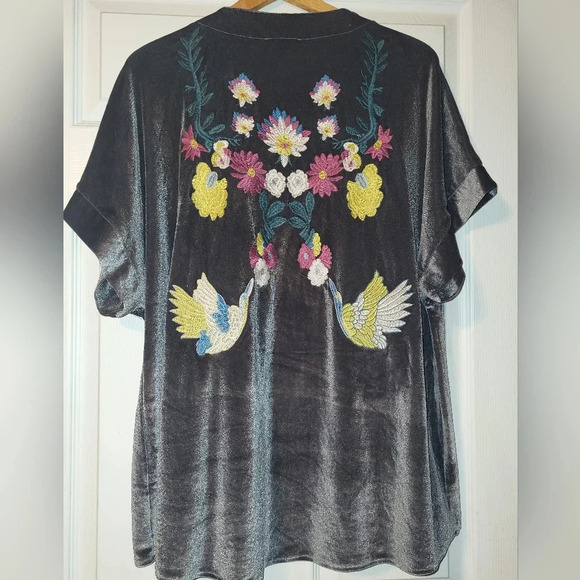 Entro Velvet Embroidered Kimono Jacket Size Medium Gray Yellow Pink Bird Floral - Picture 1 of 9